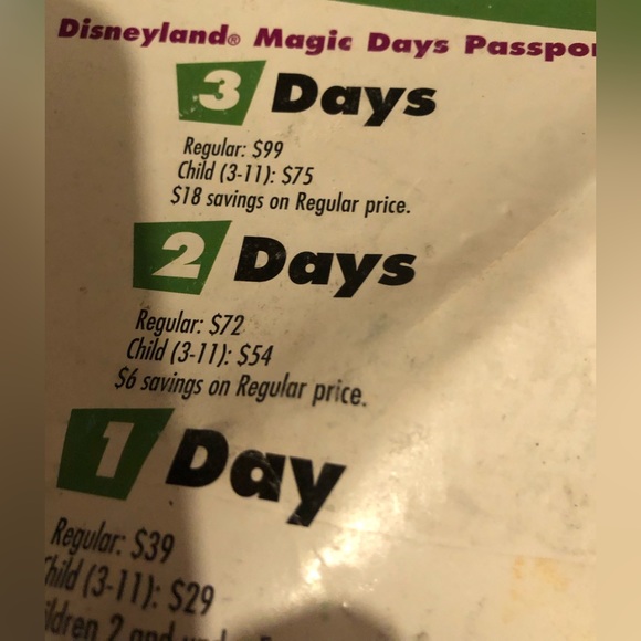 Early 2000 Disneyland Resorts Brochure- 710 $15 or $12 w/offer - Picture 4 of 8